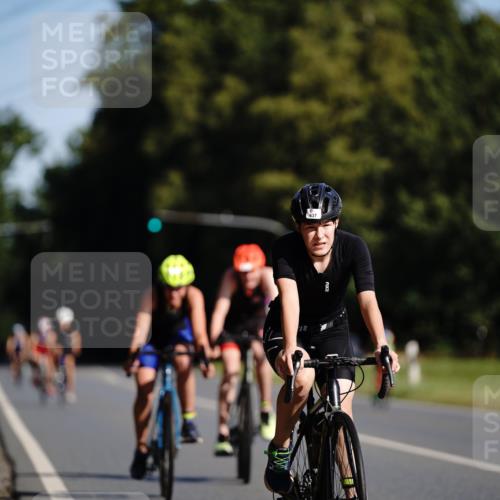 07.09.2025 - 19. Norderstedt Triathlon Michael Burmester http://msf.ph/oto/8844775 07.09.2025 10:40:16 Radfahren 64, 637, 678 meine-sportfotos.de