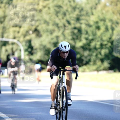 07.09.2025 - 19. Norderstedt Triathlon Michael Burmester http://msf.ph/oto/8844788 07.09.2025 16:01:54 Radfahren 494, 538, 1474, 1591 meine-sportfotos.de