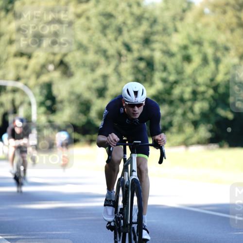 07.09.2025 - 19. Norderstedt Triathlon Michael Burmester http://msf.ph/oto/8844792 07.09.2025 16:01:54 Radfahren 494, 538, 1474, 1591 meine-sportfotos.de