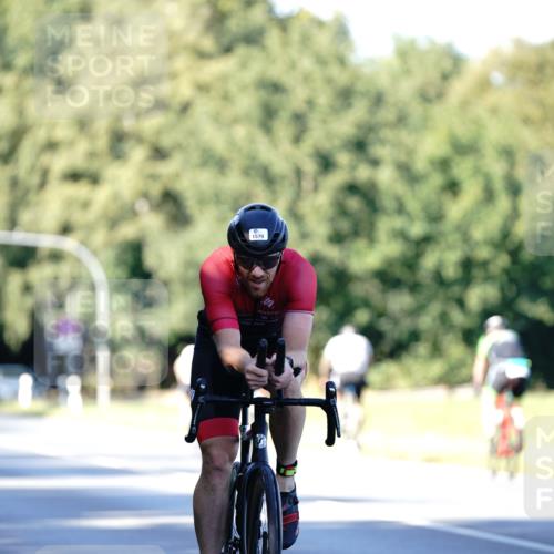 07.09.2025 - 19. Norderstedt Triathlon Michael Burmester http://msf.ph/oto/8844824 07.09.2025 16:01:58 Radfahren 494, 1565, 1570, 1591 meine-sportfotos.de