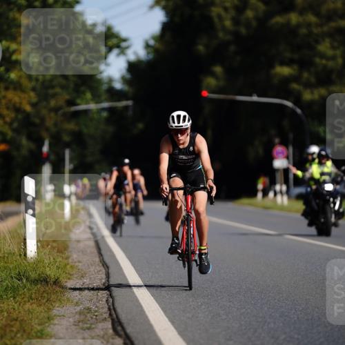 07.09.2025 - 19. Norderstedt Triathlon Michael Burmester http://msf.ph/oto/8844833 07.09.2025 10:40:53 Radfahren 668, 682 meine-sportfotos.de