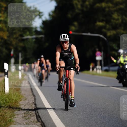 07.09.2025 - 19. Norderstedt Triathlon Michael Burmester http://msf.ph/oto/8844837 07.09.2025 10:40:53 Radfahren 668, 682 meine-sportfotos.de