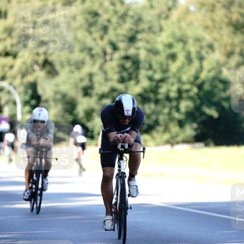 07.09.2025 - 19. Norderstedt Triathlon Michael Burmester http://msf.ph/oto/8844847 07.09.2025 16:02:03 Radfahren 512, 550, 944, 1565, 1610 meine-sportfotos.de