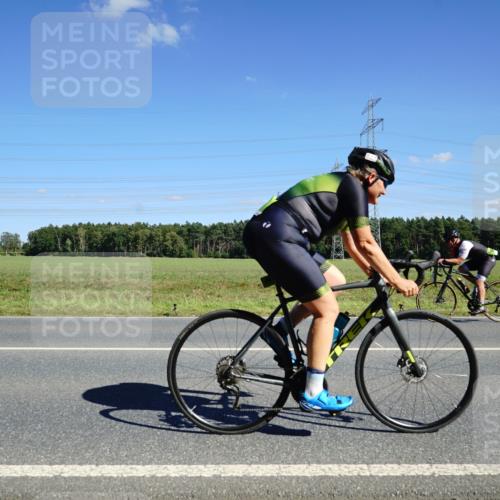 07.09.2025 - 19. Norderstedt Triathlon Michael Burmester http://msf.ph/oto/8844886 07.09.2025 14:54:58 Radfahren 454, 463, 464 meine-sportfotos.de