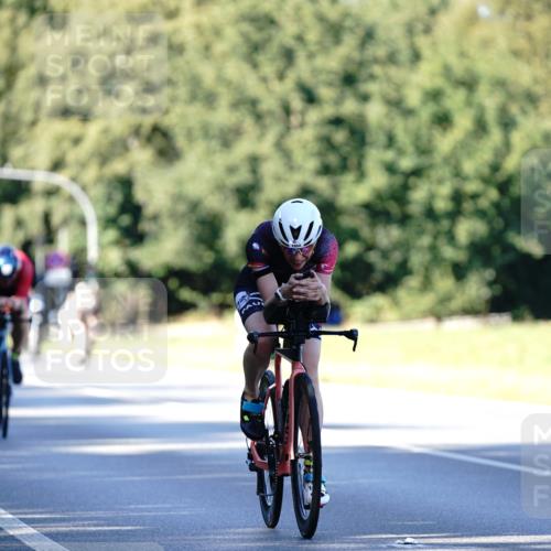 07.09.2025 - 19. Norderstedt Triathlon Michael Burmester http://msf.ph/oto/8844892 07.09.2025 16:02:17 Radfahren 380, 502, 1050 meine-sportfotos.de