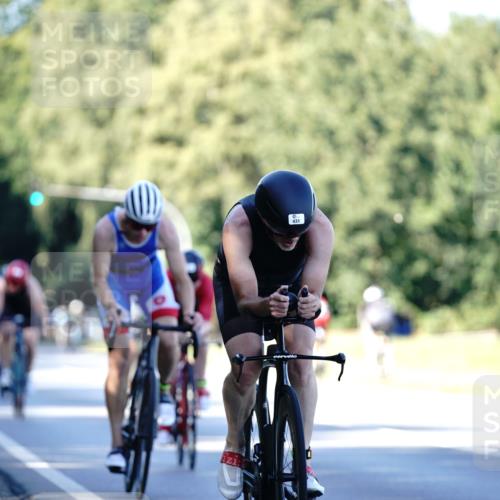07.09.2025 - 19. Norderstedt Triathlon Michael Burmester http://msf.ph/oto/8844916 07.09.2025 16:02:22 Radfahren 431, 502, 1060, 1587, 1595 meine-sportfotos.de