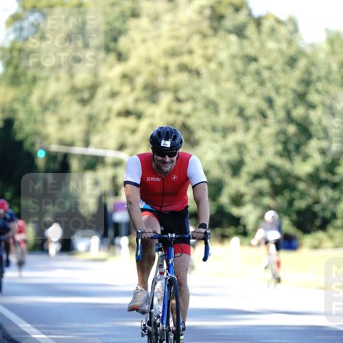 07.09.2025 - 19. Norderstedt Triathlon Michael Burmester http://msf.ph/oto/8844963 07.09.2025 16:02:43 Radfahren 894 meine-sportfotos.de