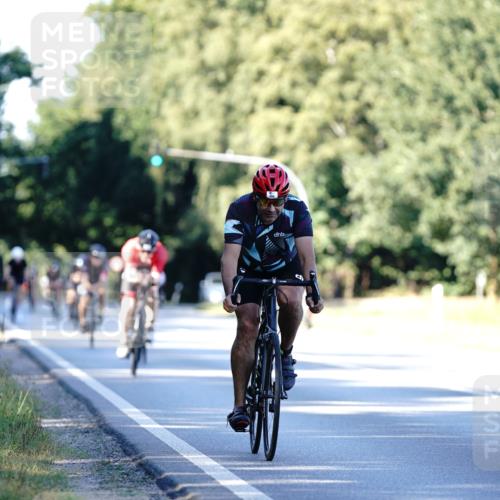 07.09.2025 - 19. Norderstedt Triathlon Michael Burmester http://msf.ph/oto/8844979 07.09.2025 16:02:46 Radfahren 409, 499, 894 meine-sportfotos.de