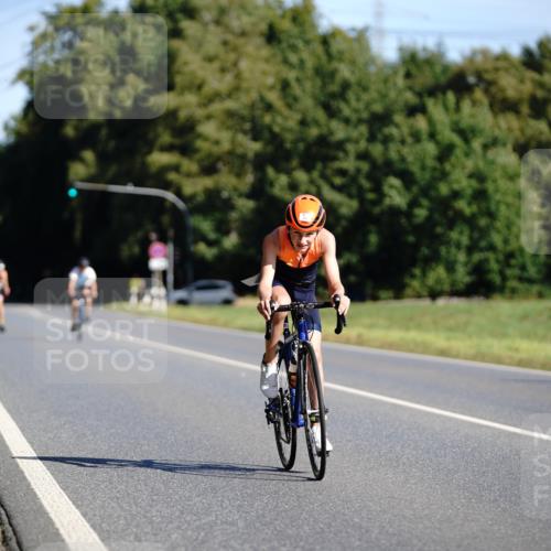 07.09.2025 - 19. Norderstedt Triathlon Michael Burmester http://msf.ph/oto/8844985 07.09.2025 10:42:26 Radfahren 73, 106 meine-sportfotos.de