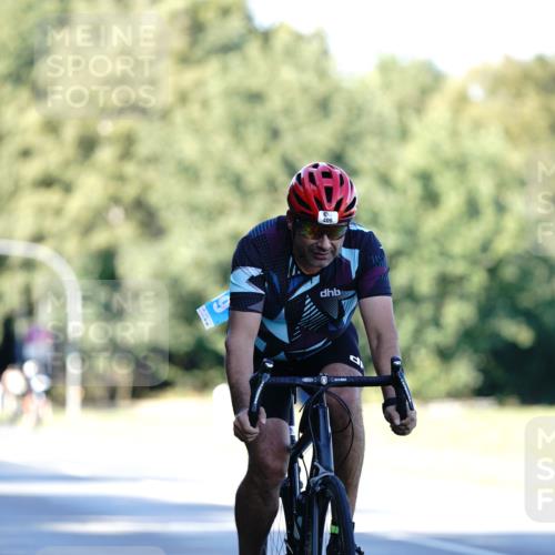 07.09.2025 - 19. Norderstedt Triathlon Michael Burmester http://msf.ph/oto/8844987 07.09.2025 16:02:47 Radfahren 409, 499, 894, 1413 meine-sportfotos.de