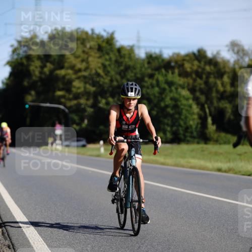 07.09.2025 - 19. Norderstedt Triathlon Michael Burmester http://msf.ph/oto/8845001 07.09.2025 10:42:34 Radfahren 107, 689 meine-sportfotos.de