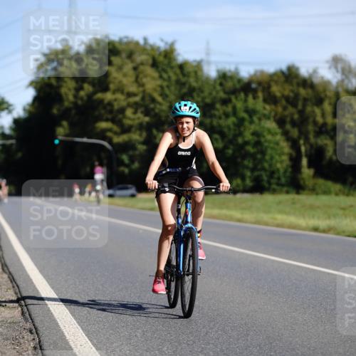 07.09.2025 - 19. Norderstedt Triathlon Michael Burmester http://msf.ph/oto/8845035 07.09.2025 10:42:52 Radfahren 639, 665, 681 meine-sportfotos.de