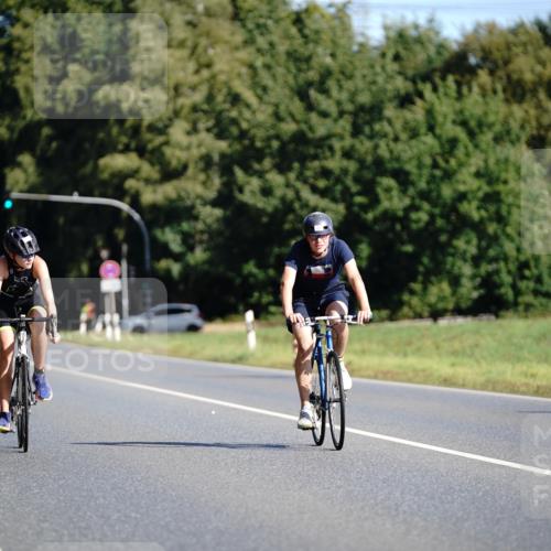 07.09.2025 - 19. Norderstedt Triathlon Michael Burmester http://msf.ph/oto/8845042 07.09.2025 10:43:01 Radfahren 635, 693 meine-sportfotos.de