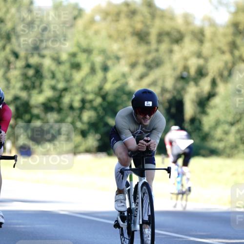 07.09.2025 - 19. Norderstedt Triathlon Michael Burmester http://msf.ph/oto/8845063 07.09.2025 16:03:01 Radfahren 515, 951, 1043, 1100 meine-sportfotos.de
