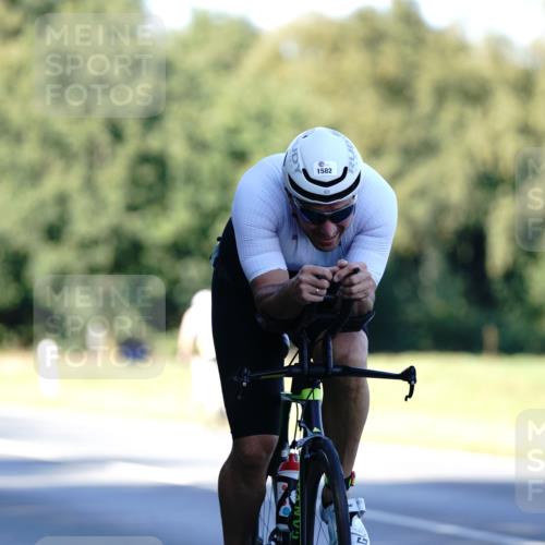 07.09.2025 - 19. Norderstedt Triathlon Michael Burmester http://msf.ph/oto/8845113 07.09.2025 16:03:15 Radfahren 1442, 1582 meine-sportfotos.de