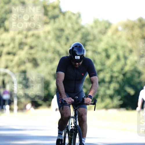 07.09.2025 - 19. Norderstedt Triathlon Michael Burmester http://msf.ph/oto/8845120 07.09.2025 16:03:17 Radfahren 1442, 1582 meine-sportfotos.de
