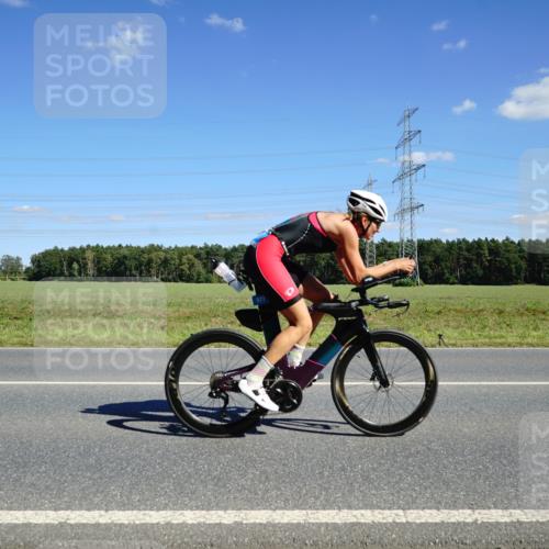 07.09.2025 - 19. Norderstedt Triathlon Michael Burmester http://msf.ph/oto/8845121 07.09.2025 14:58:14 Radfahren 377, 390 meine-sportfotos.de