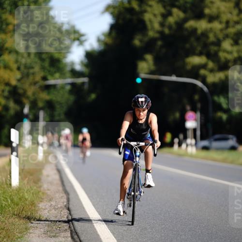 07.09.2025 - 19. Norderstedt Triathlon Michael Burmester http://msf.ph/oto/8845122 07.09.2025 10:43:53 Radfahren 71 meine-sportfotos.de