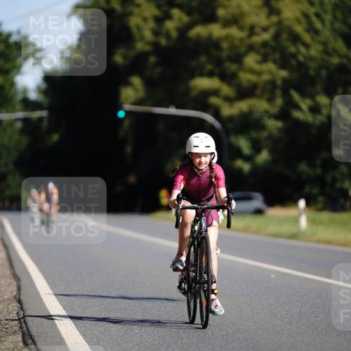 07.09.2025 - 19. Norderstedt Triathlon Michael Burmester http://msf.ph/oto/8845137 07.09.2025 10:44:06 Radfahren 74, 79 meine-sportfotos.de