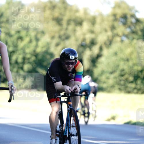 07.09.2025 - 19. Norderstedt Triathlon Michael Burmester http://msf.ph/oto/8845151 07.09.2025 16:03:27 Radfahren 371, 496, 942, 1052, 1089, 1097 meine-sportfotos.de