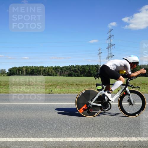 07.09.2025 - 19. Norderstedt Triathlon Michael Burmester http://msf.ph/oto/8845200 07.09.2025 14:59:49 Radfahren 1501 meine-sportfotos.de