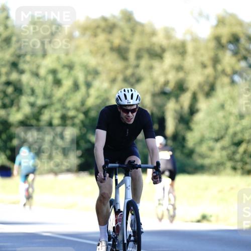 07.09.2025 - 19. Norderstedt Triathlon Michael Burmester http://msf.ph/oto/8845235 07.09.2025 16:03:49 Radfahren 503, 956, 1537 meine-sportfotos.de