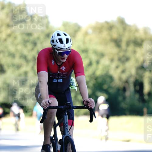 07.09.2025 - 19. Norderstedt Triathlon Michael Burmester http://msf.ph/oto/8845239 07.09.2025 16:03:50 Radfahren 503, 956 meine-sportfotos.de