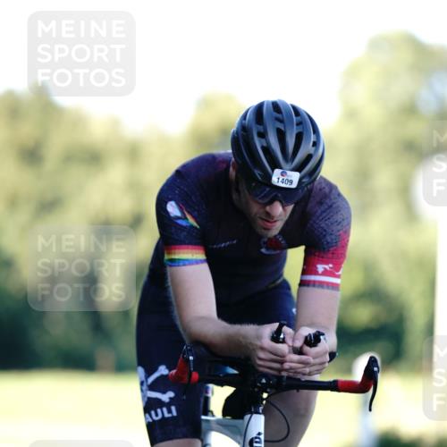 07.09.2025 - 19. Norderstedt Triathlon Michael Burmester http://msf.ph/oto/8845290 07.09.2025 16:04:22 Radfahren 1409 meine-sportfotos.de