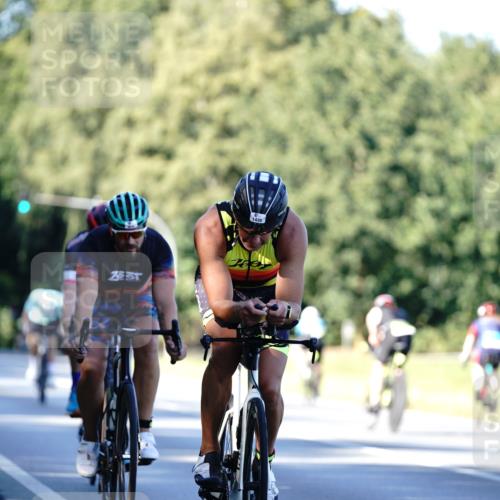 07.09.2025 - 19. Norderstedt Triathlon Michael Burmester http://msf.ph/oto/8845300 07.09.2025 16:04:29 Radfahren 493, 544, 870, 1435, 1464 meine-sportfotos.de