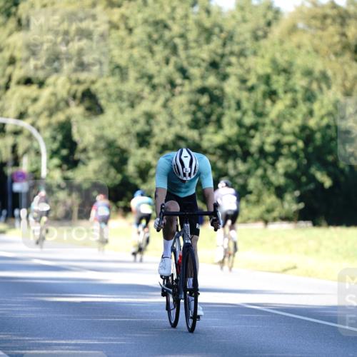 07.09.2025 - 19. Norderstedt Triathlon Michael Burmester http://msf.ph/oto/8845314 07.09.2025 16:04:32 Radfahren 870, 953, 1435, 1444, 1464, 1592 meine-sportfotos.de
