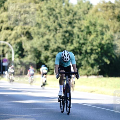 07.09.2025 - 19. Norderstedt Triathlon Michael Burmester http://msf.ph/oto/8845316 07.09.2025 16:04:32 Radfahren 870, 953, 1435, 1444, 1464, 1592 meine-sportfotos.de