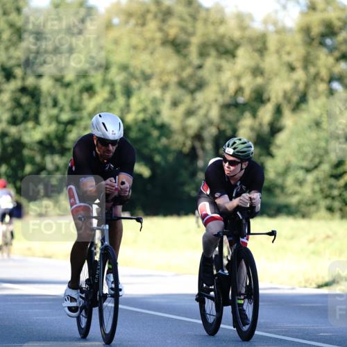 07.09.2025 - 19. Norderstedt Triathlon Michael Burmester http://msf.ph/oto/8845384 07.09.2025 16:05:03 Radfahren 548, 549, 935, 1093, 1096, 1557 meine-sportfotos.de