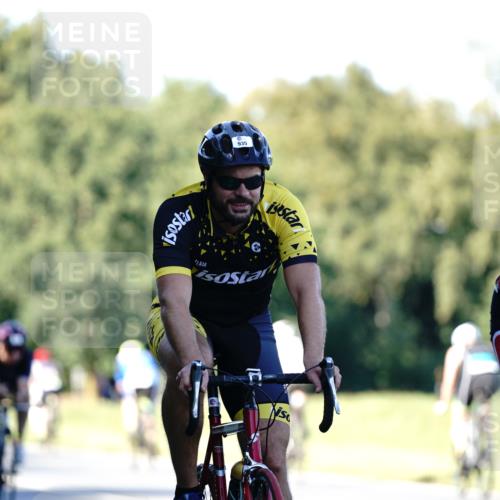 07.09.2025 - 19. Norderstedt Triathlon Michael Burmester http://msf.ph/oto/8845386 07.09.2025 16:05:04 Radfahren 548, 549, 935, 1093, 1096, 1539, 1557 meine-sportfotos.de