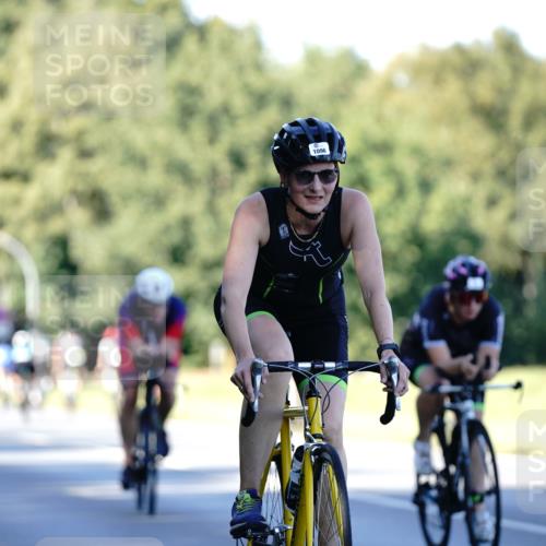 07.09.2025 - 19. Norderstedt Triathlon Michael Burmester http://msf.ph/oto/8845390 07.09.2025 16:05:05 Radfahren 548, 549, 935, 955, 1093, 1096, 1539, 1557 meine-sportfotos.de