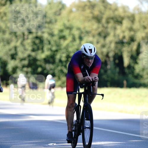 07.09.2025 - 19. Norderstedt Triathlon Michael Burmester http://msf.ph/oto/8845396 07.09.2025 16:05:06 Radfahren 548, 549, 935, 955, 1093, 1096, 1539 meine-sportfotos.de