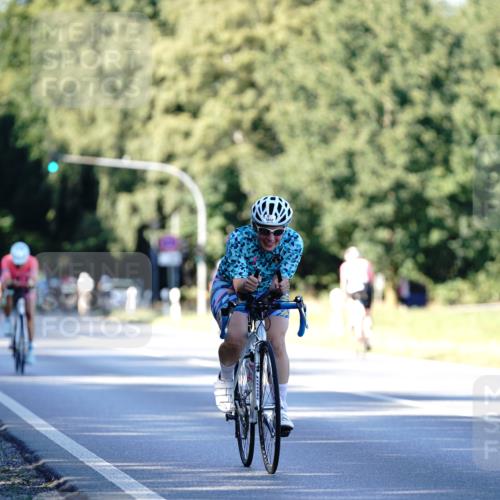 07.09.2025 - 19. Norderstedt Triathlon Michael Burmester http://msf.ph/oto/8845424 07.09.2025 16:05:16 Radfahren 1095, 1432, 1618 meine-sportfotos.de