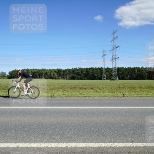 07.09.2025 - 19. Norderstedt Triathlon Michael Burmester http://msf.ph/oto/8845499 07.09.2025 15:01:36 Radfahren 417, 460 meine-sportfotos.de