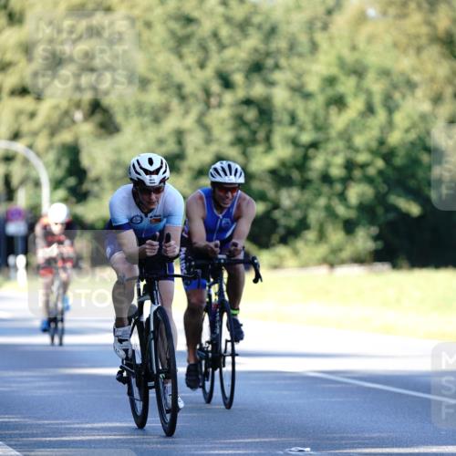 07.09.2025 - 19. Norderstedt Triathlon Michael Burmester http://msf.ph/oto/8845556 07.09.2025 16:05:38 Radfahren 362, 521, 903, 1092, 1411, 1550, 1569, 1603, 1630 meine-sportfotos.de