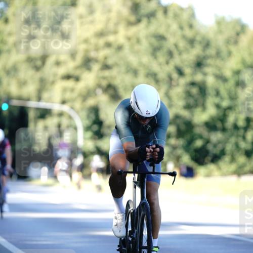 07.09.2025 - 19. Norderstedt Triathlon Michael Burmester http://msf.ph/oto/8845597 07.09.2025 16:05:46 Radfahren 929, 939, 1460 meine-sportfotos.de