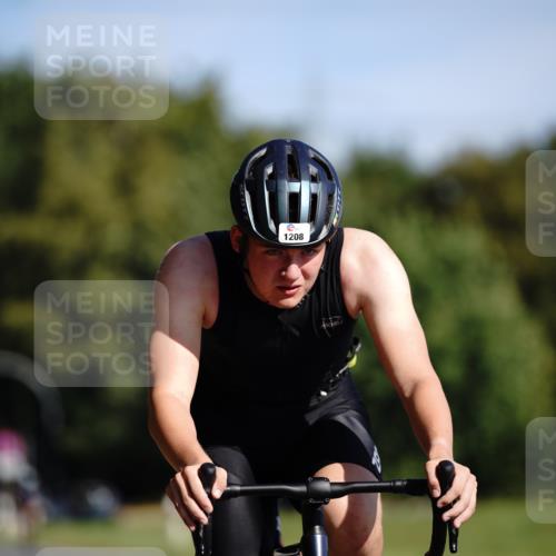 07.09.2025 - 19. Norderstedt Triathlon Michael Burmester http://msf.ph/oto/8845599 07.09.2025 11:06:20 Radfahren 1208 meine-sportfotos.de
