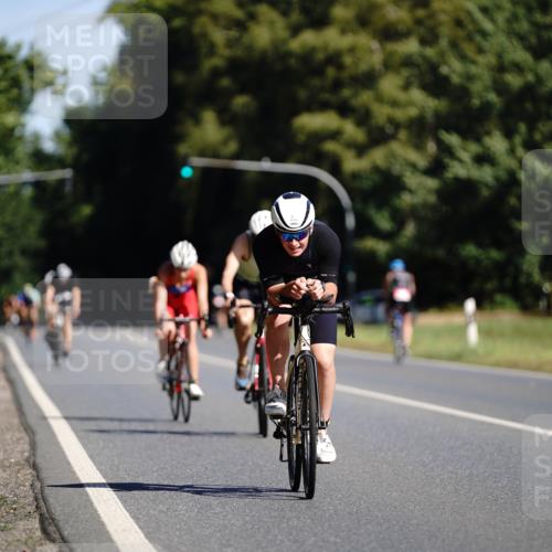 07.09.2025 - 19. Norderstedt Triathlon Michael Burmester http://msf.ph/oto/8845614 07.09.2025 11:06:27 Radfahren 196, 200, 1198 meine-sportfotos.de