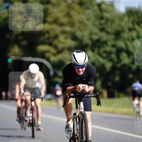 07.09.2025 - 19. Norderstedt Triathlon Michael Burmester http://msf.ph/oto/8845617 07.09.2025 11:06:28 Radfahren 196, 200, 1198 meine-sportfotos.de