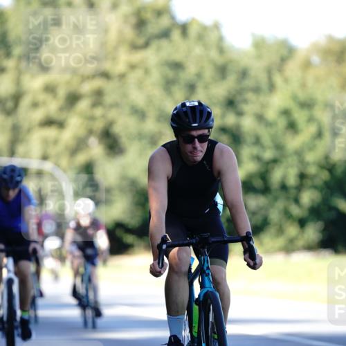 07.09.2025 - 19. Norderstedt Triathlon Michael Burmester http://msf.ph/oto/8845634 07.09.2025 16:05:58 Radfahren 418, 878, 886, 890, 1046 meine-sportfotos.de