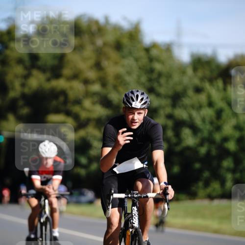 07.09.2025 - 19. Norderstedt Triathlon Michael Burmester http://msf.ph/oto/8845642 07.09.2025 11:06:33 Radfahren 196, 1189, 1202, 1203 meine-sportfotos.de