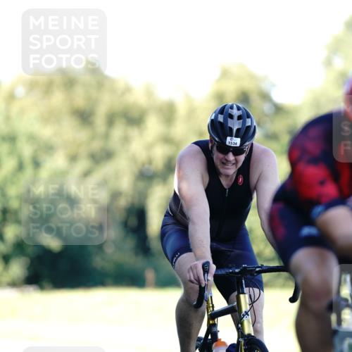 07.09.2025 - 19. Norderstedt Triathlon Michael Burmester http://msf.ph/oto/8845651 07.09.2025 16:06:01 Radfahren 418, 878, 886, 889, 890, 1534 meine-sportfotos.de