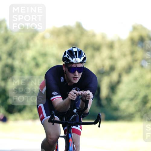 07.09.2025 - 19. Norderstedt Triathlon Michael Burmester http://msf.ph/oto/8845675 07.09.2025 16:06:14 Radfahren 931, 1071, 1581 meine-sportfotos.de