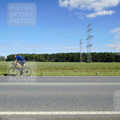 07.09.2025 - 19. Norderstedt Triathlon Michael Burmester http://msf.ph/oto/8845705 07.09.2025 15:04:07 Radfahren 462, 1431 meine-sportfotos.de