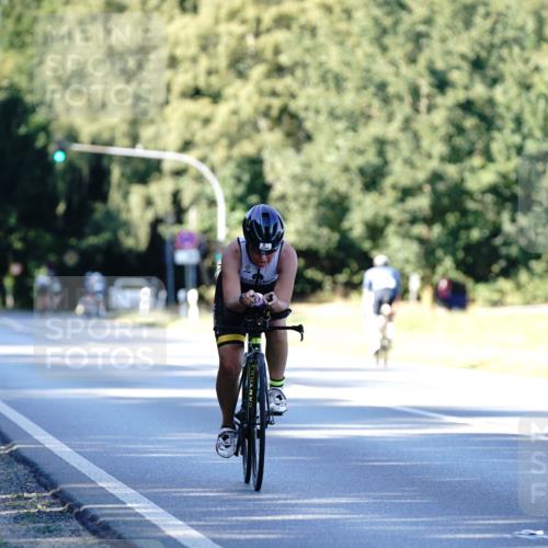 07.09.2025 - 19. Norderstedt Triathlon Michael Burmester http://msf.ph/oto/8845779 07.09.2025 16:06:46 Radfahren 1104 meine-sportfotos.de
