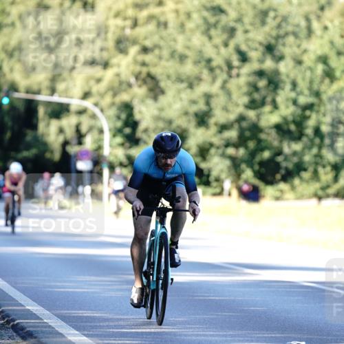 07.09.2025 - 19. Norderstedt Triathlon Michael Burmester http://msf.ph/oto/8845786 07.09.2025 16:06:51 Radfahren 1104, 1627 meine-sportfotos.de