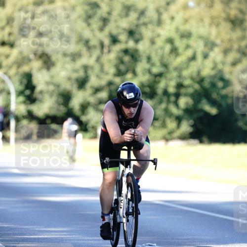07.09.2025 - 19. Norderstedt Triathlon Michael Burmester http://msf.ph/oto/8845815 07.09.2025 16:06:59 Radfahren 1418, 1528, 1602 meine-sportfotos.de